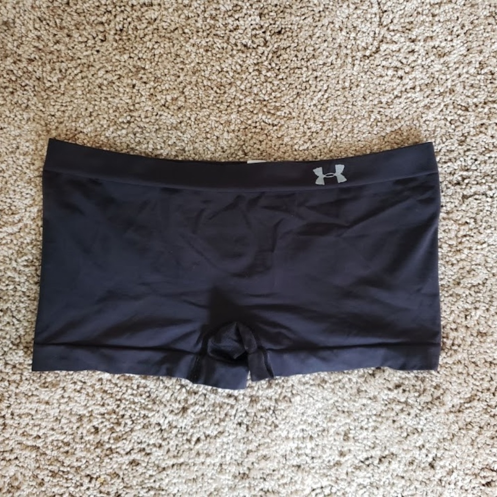 UNDER ARMOUR Spandex Shorts